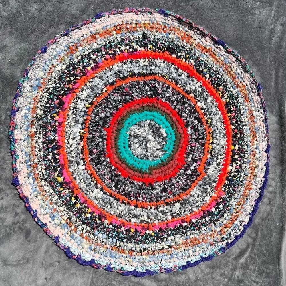 Handmade bohemian crochet upcycled door mat small round floor mat Sz 34